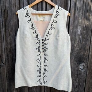 Collegian Sleeveless 70’s Vintage Top with Black Embroidery-Round buttons